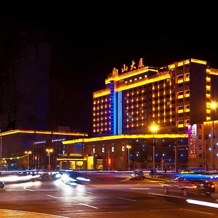 Yanbian Baishan Hotel Яньцзи Экстерьер фото
